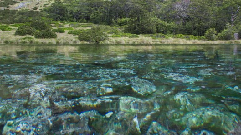 nouvelle-zelande-blue-lake