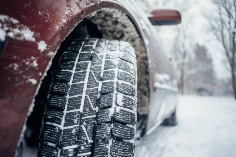 Quand installer ses pneus hiver ?