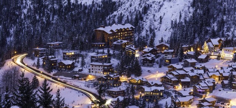 Réserver un séjour de ski dans les Alpes