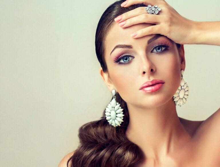 Mode féminine : quelles sont les dernières tendances en matière de bijoux ?